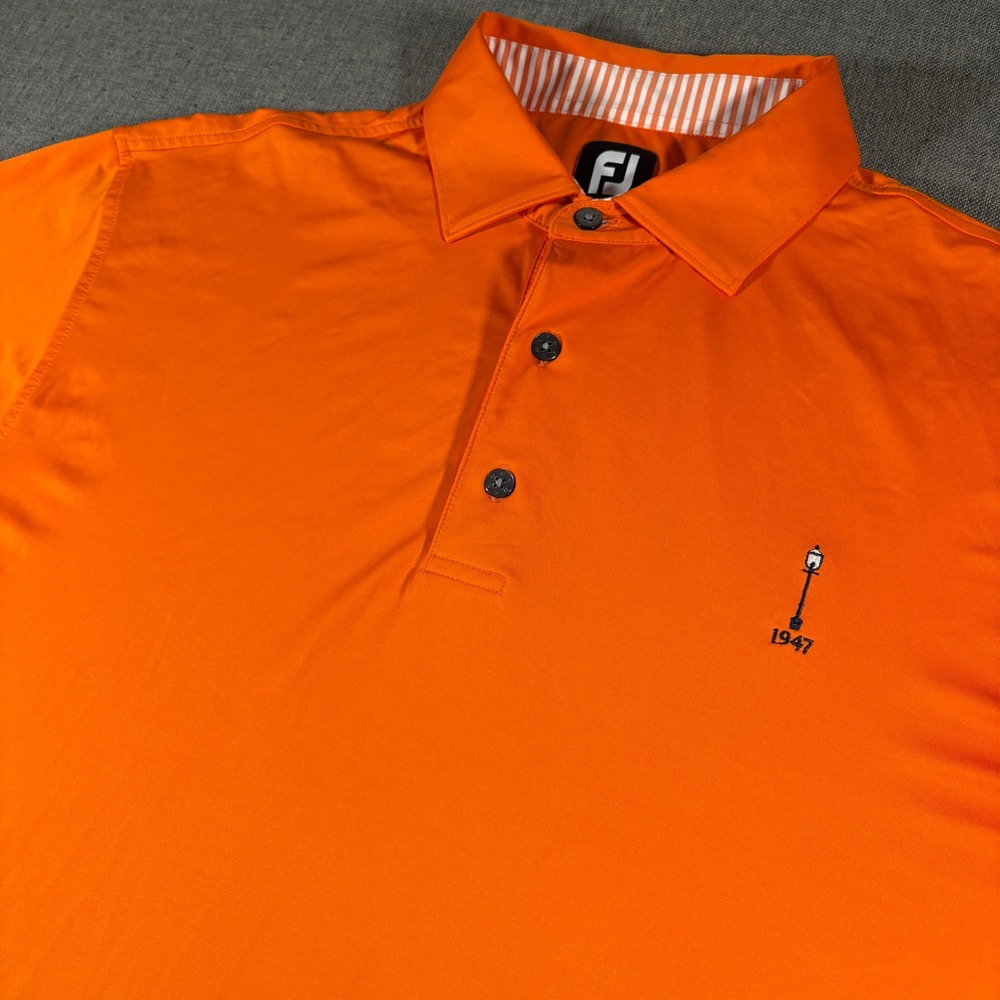 FootJoy Golf Polo Mens XXL Orange Short Sleeve 1947 Street Lamp Logo Stretch